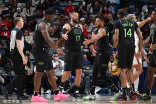 面对沙特队 面对沙特队