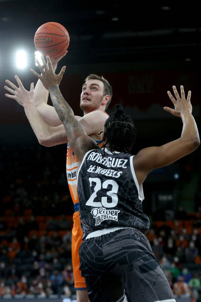 为四年一届 为四年一届